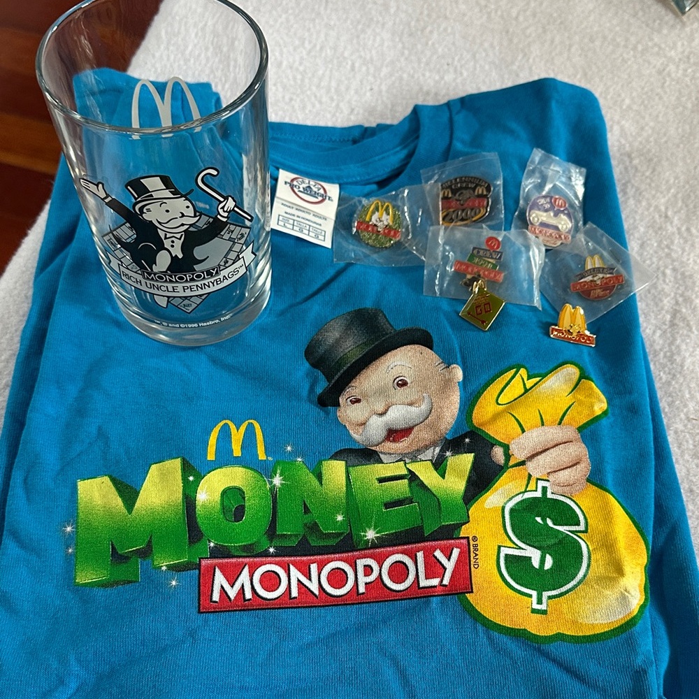 McDonald's Monopoly Blue T-Shirt and Glass Set